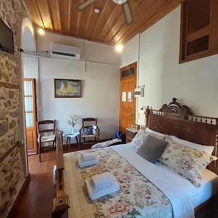 Azur Guest house 3*